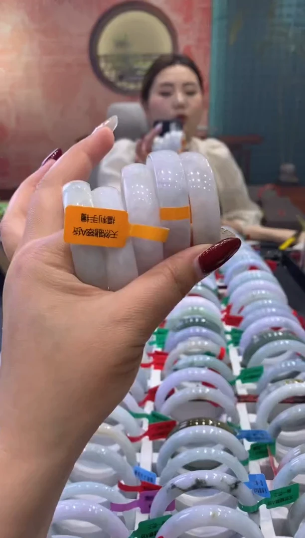 【闪购商品】翡翠手镯未镶嵌003998/多样性发货