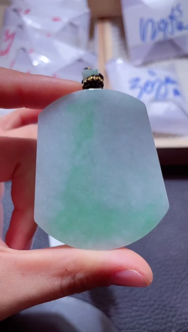 颈饰未镶嵌翡翠00008328