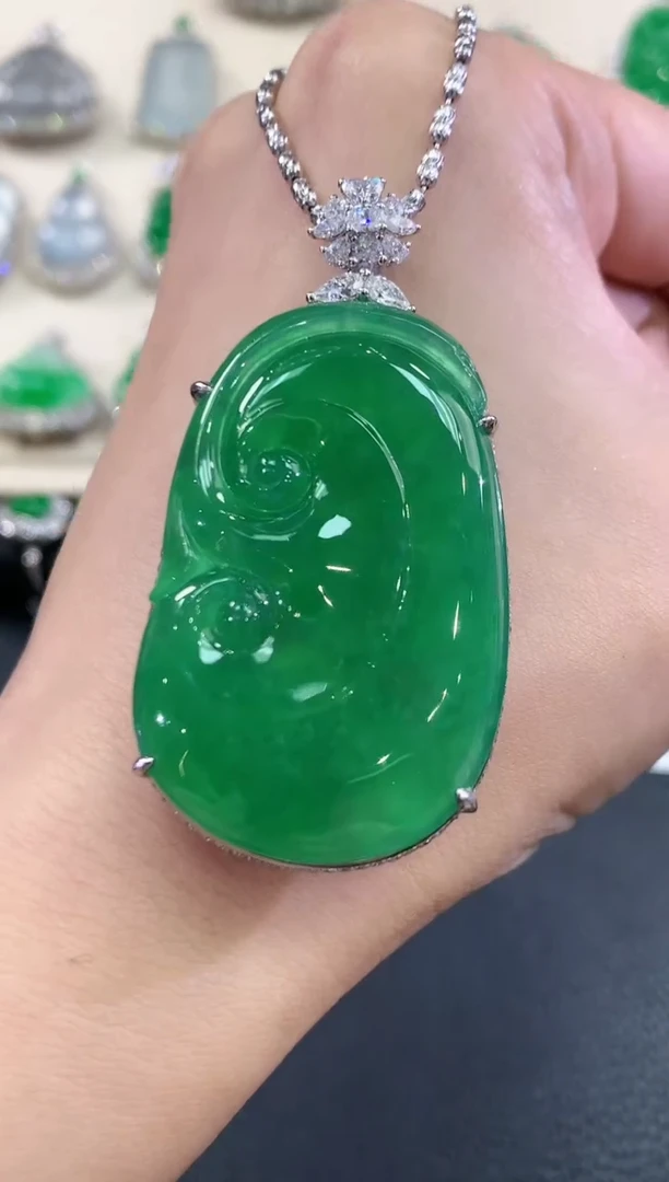 【闪购商品】翡翠吊坠(不含链)18K金镶嵌C46    