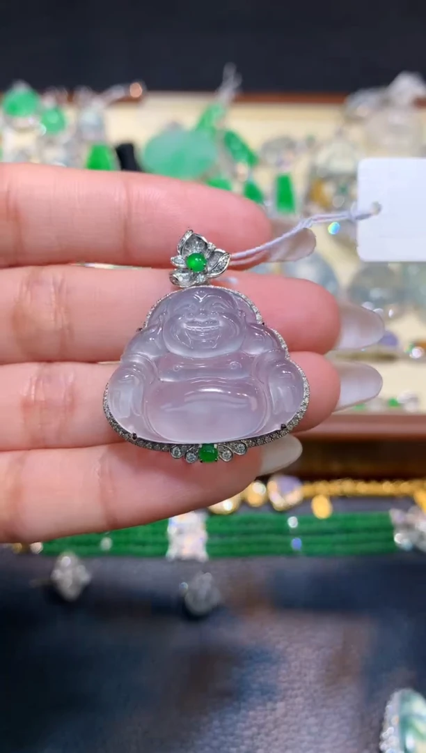 颈饰18K金镶嵌翡翠1