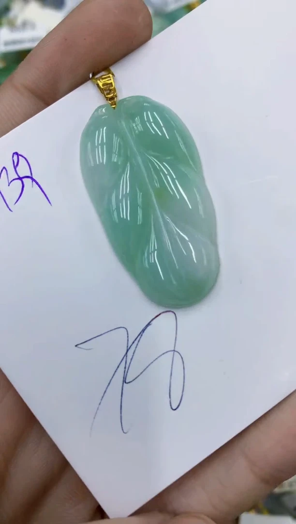 颈饰18K金镶嵌翡翠11111111111