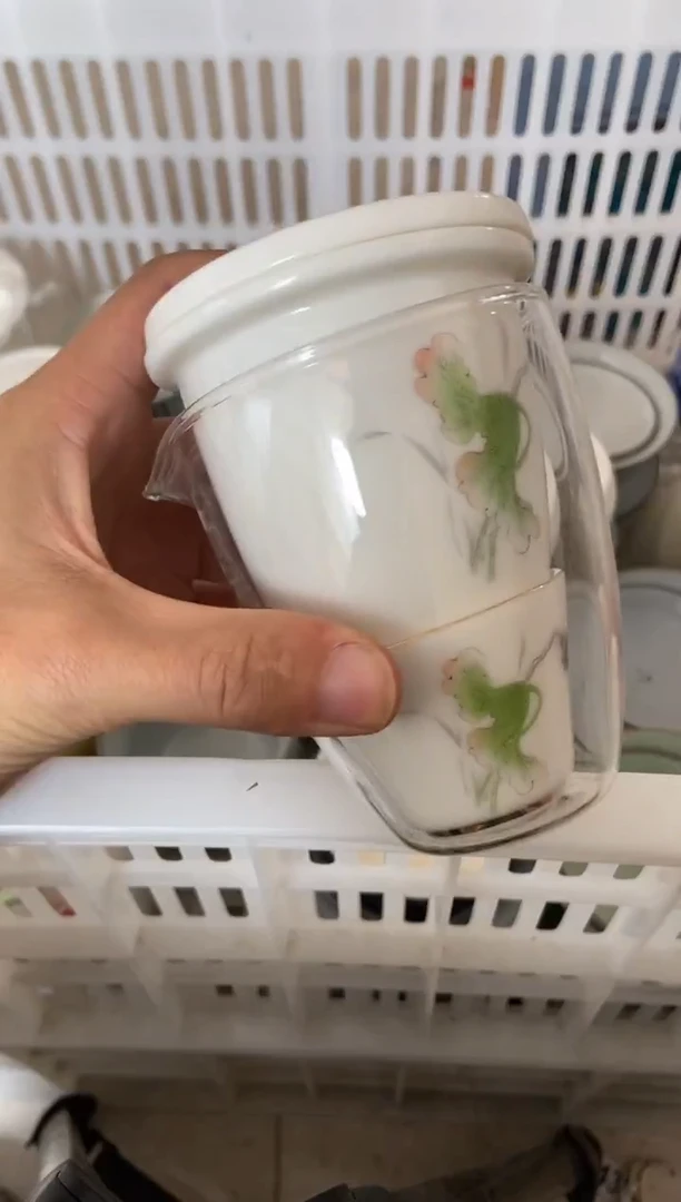 杯无运费险有瑕疵的摄影的产品有使用过的痕迹有点脏介意勿拍