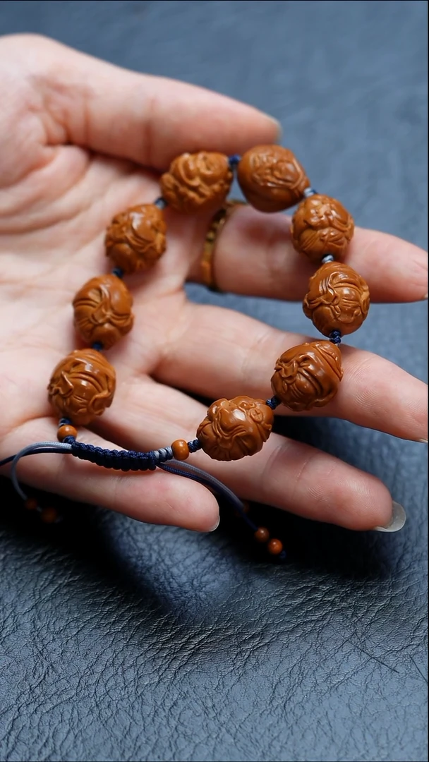 橄榄核吊坠蓝**晶橄榄核