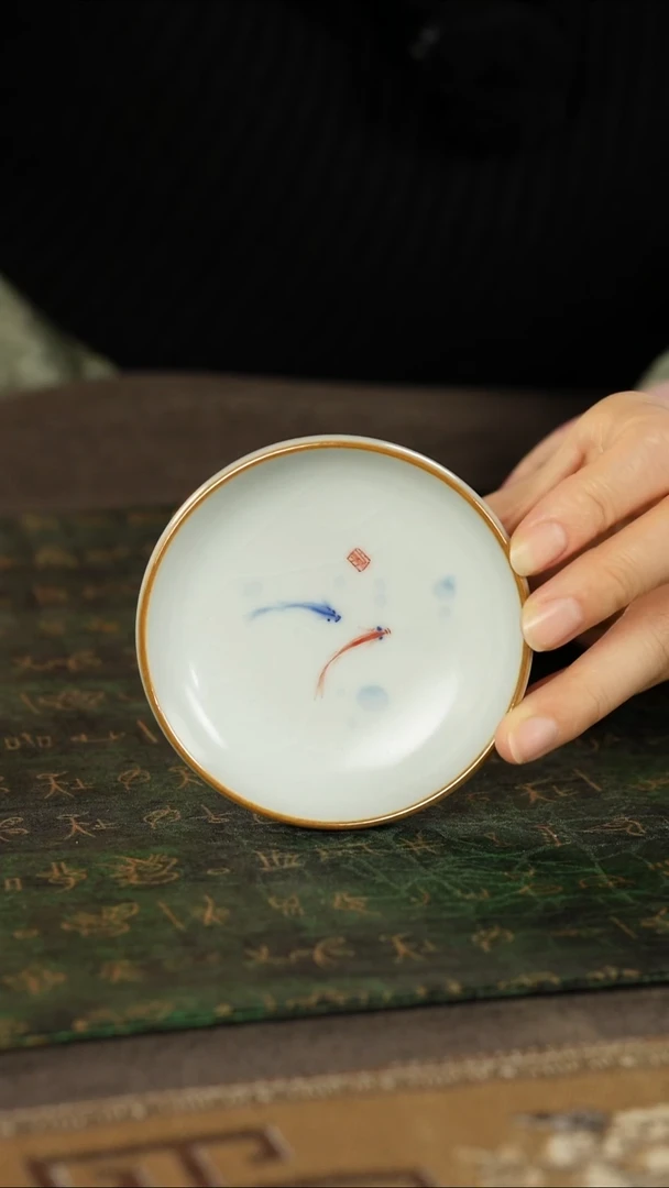 善窑厂汝窑月白手绘双鱼普洱杯