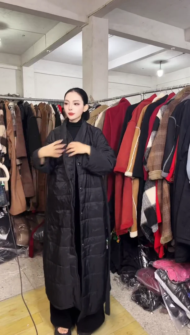 684闪购外套外披马甲打底裤子