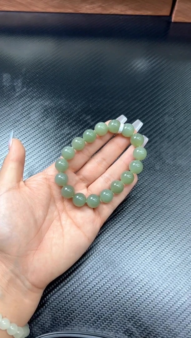 未镶嵌手串和田玉若羌微色差 卡 12