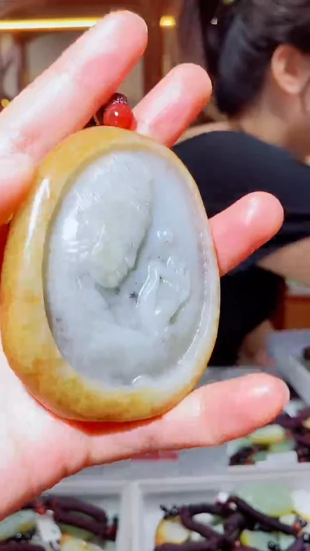 和田玉未镶嵌颈饰1