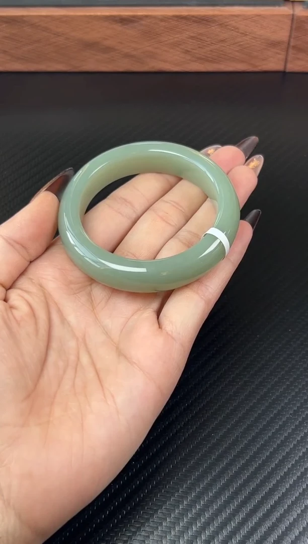 未镶嵌手镯和田玉且末微色差且末蓝 53mM