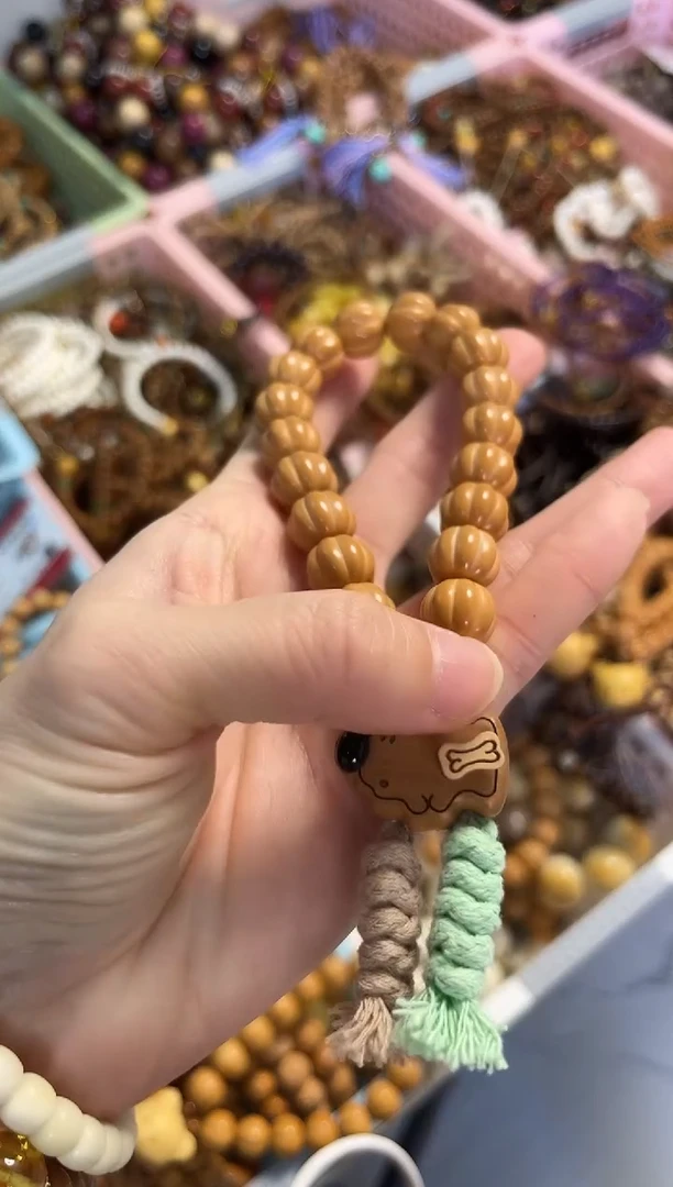 手串猴头核桃猴头八瓣手持（小狗）