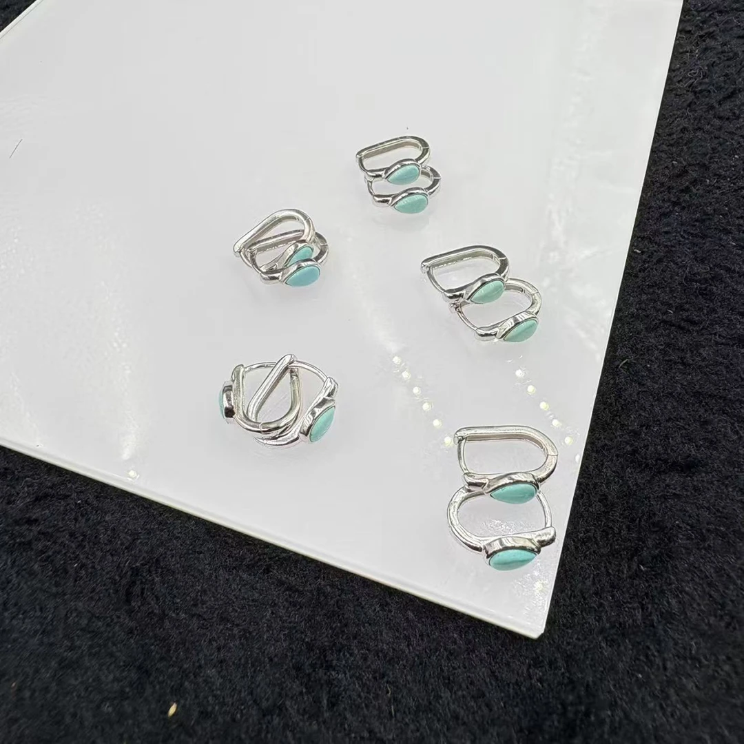 925银耳饰 「戴琴珠宝」DQ1300-银镶绿色水滴耳扣（多样性发其一