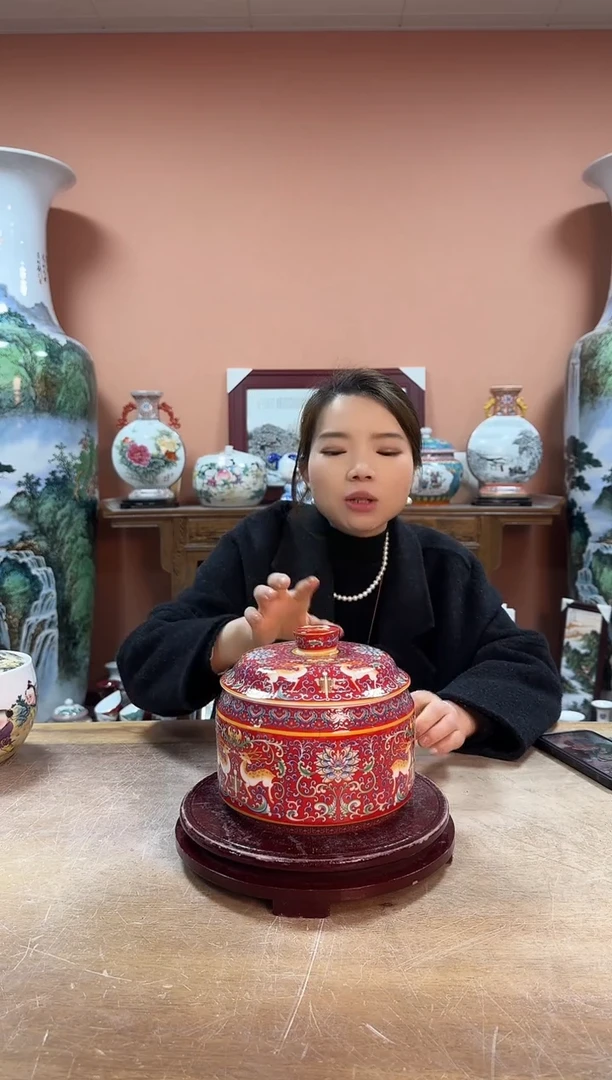 陶瓷中国红麋鹿储物罐777