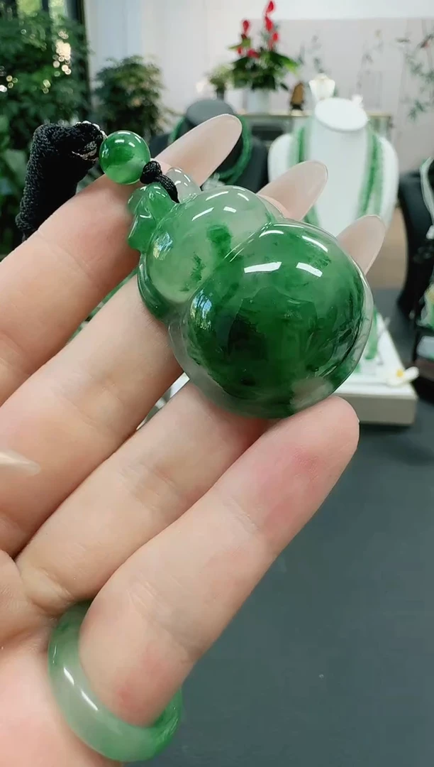 未镶嵌1石英质玉（非洲翠）/4302