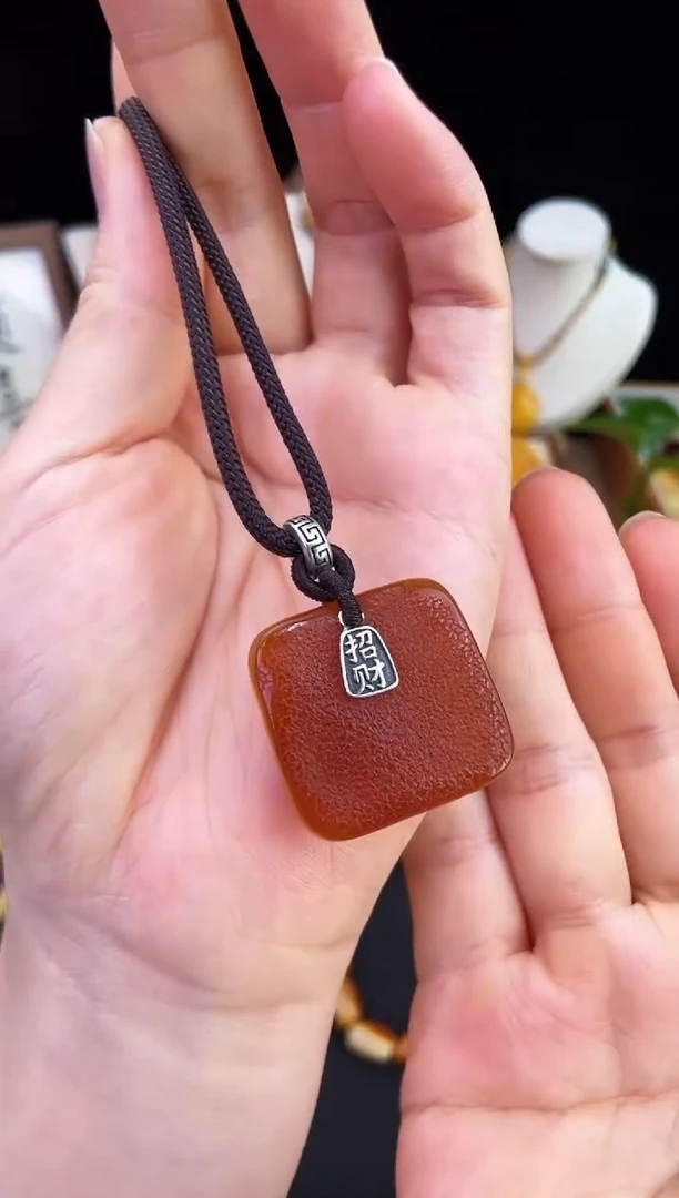 琥珀未镶嵌珠宝奇石柒月