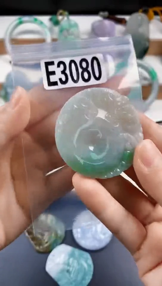 颈饰未镶嵌翡翠天然翡翠吊坠挂件