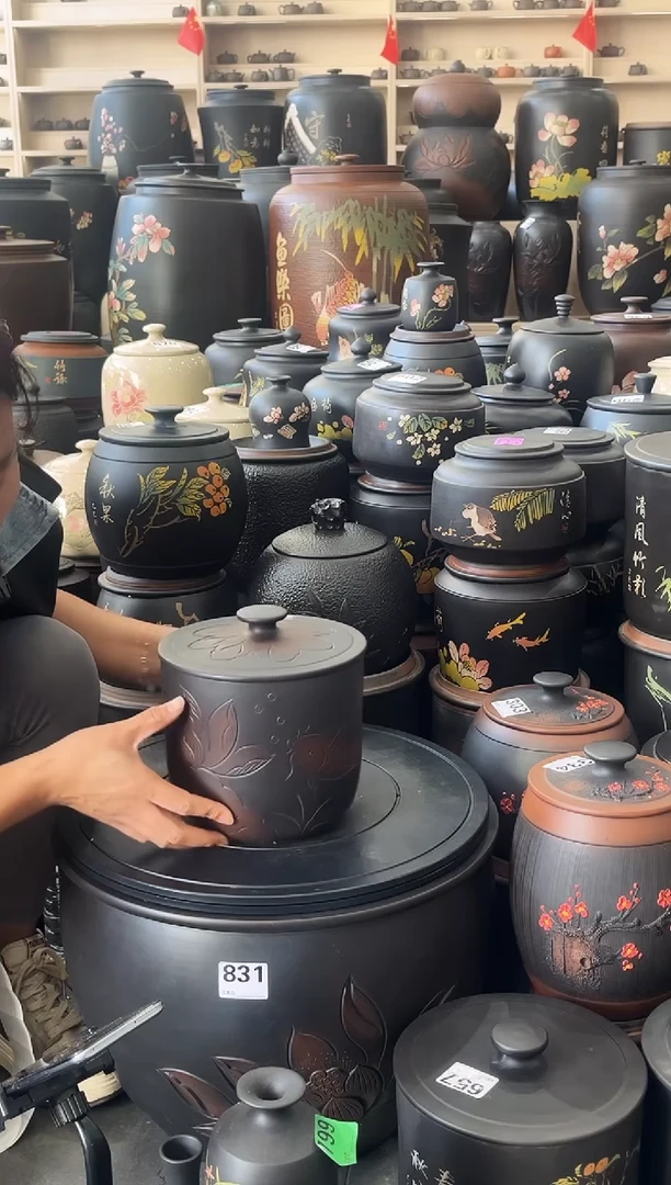 罐瑕疵茶叶罐   小五饼荷花   620