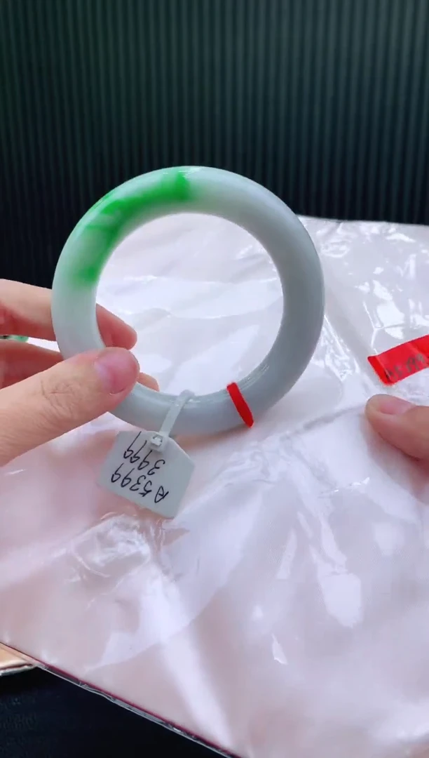 未镶嵌手镯翡翠56+