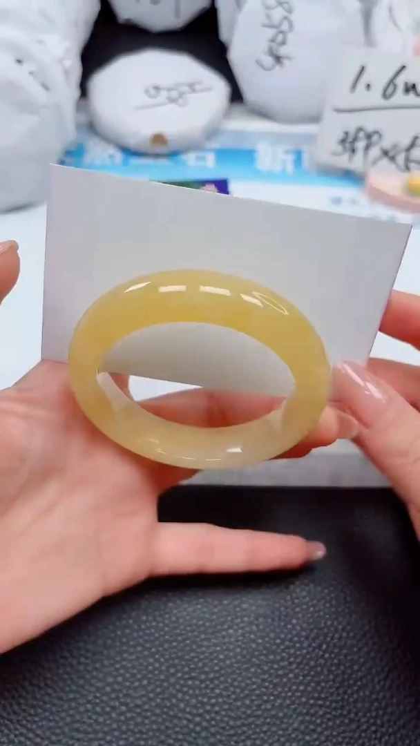 【闪购商品】石英质玉手镯未镶嵌283