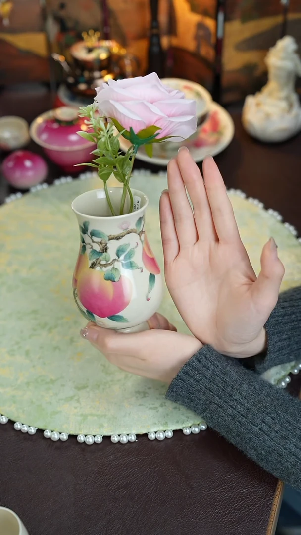 景德镇手工手绘雅圣粉彩花瓶