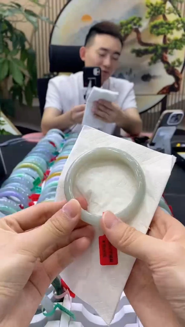 未镶嵌手镯翡翠48355