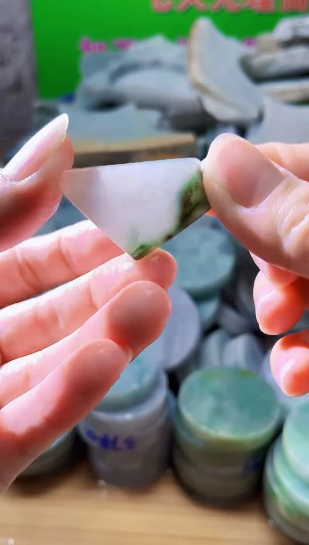 裸石翡翠天然翡翠A货古 南 094