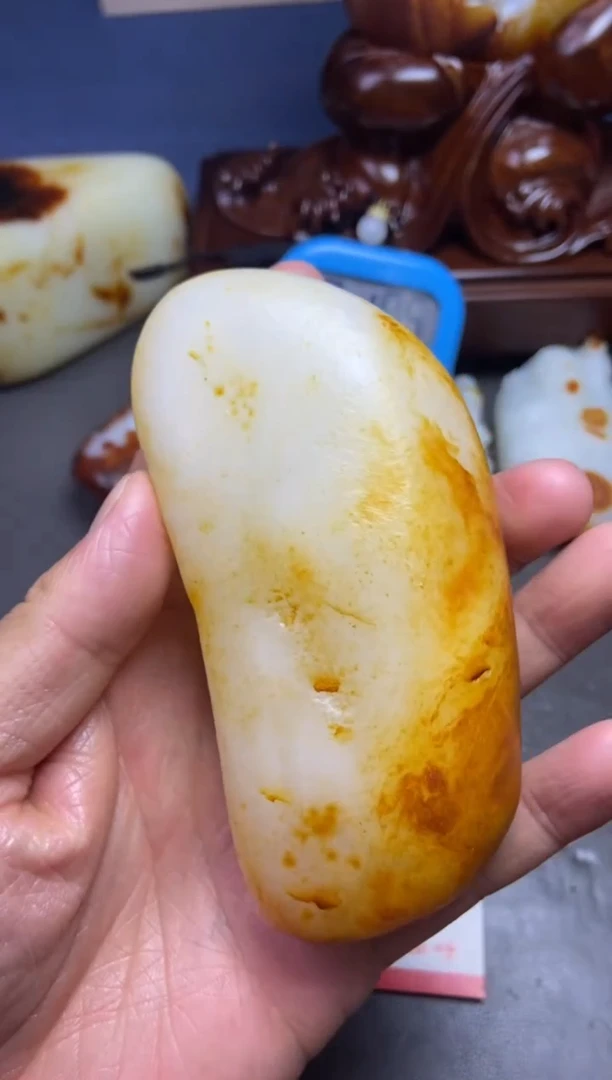 和田玉未镶嵌把件和田玉