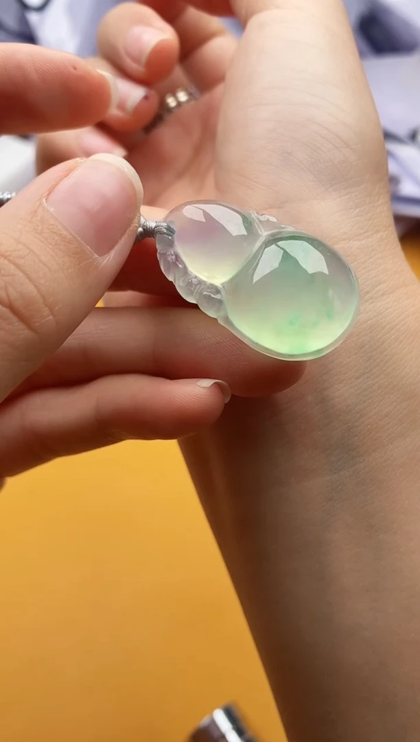 高端甄选吊坠（一物一图）4000049