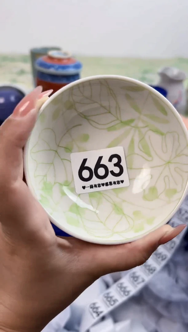 瓷片多**萄663............