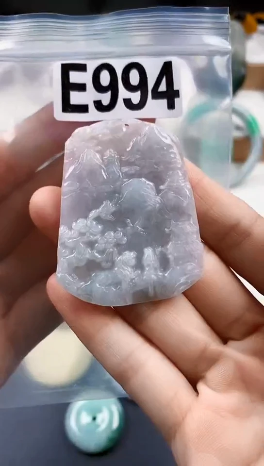 颈饰未镶嵌翡翠天然翡翠吊坠挂饰