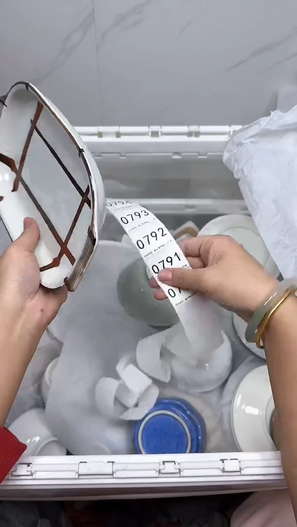 【闪购商品】790回流瓷器默认微瑕，18.8包邮