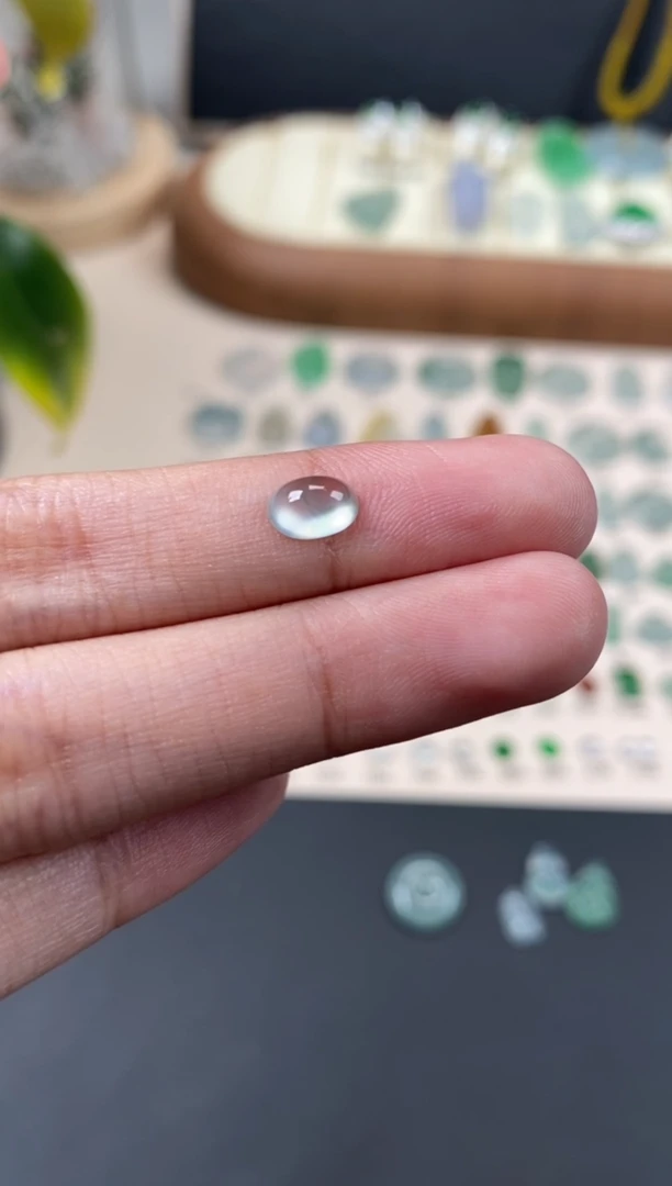 【闪购商品】翡翠颈饰未镶嵌翡翠冰种蛋面