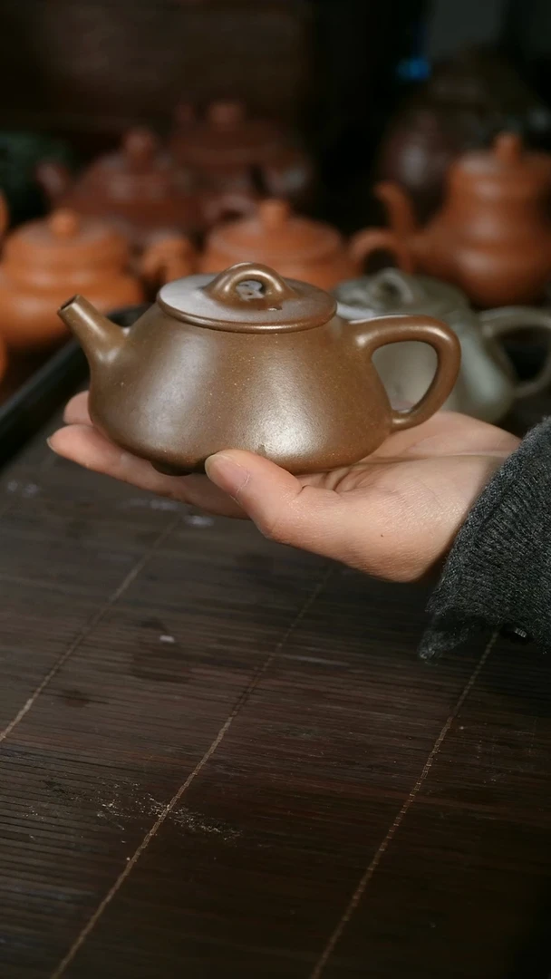 茶壶紫砂松华青段170cc左右预售