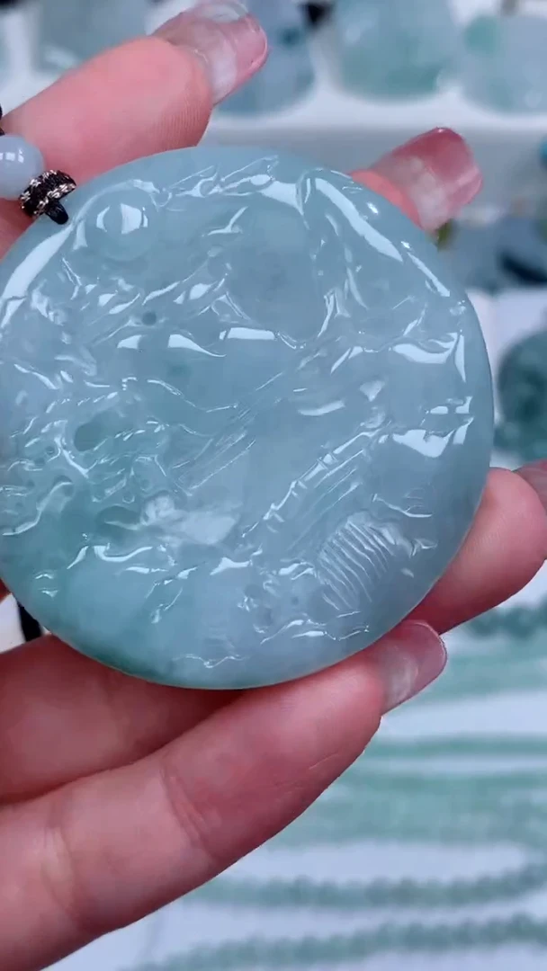 翡翠未镶嵌颈饰吊坠