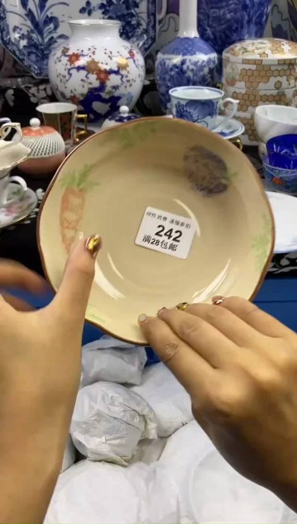 瓷片桶*兔瓷色工艺品品品品242