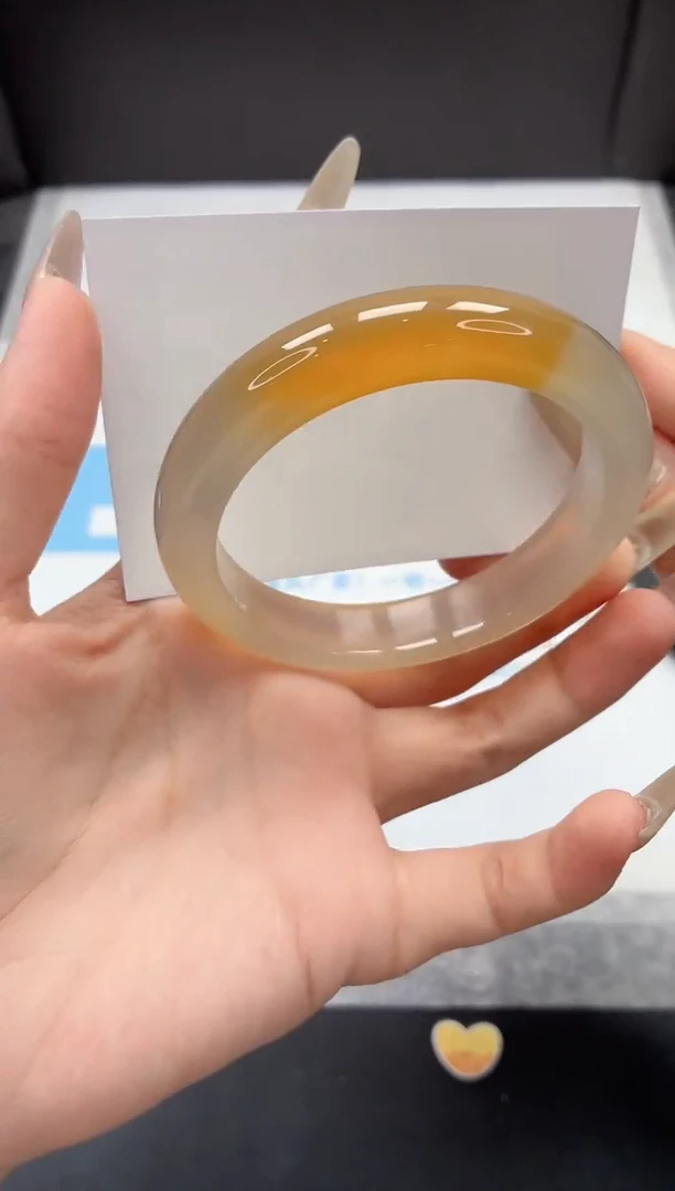 石英质玉手镯未镶嵌268/香槟60.9