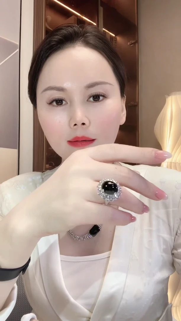 翡翠戒指18K金镶嵌A145 翡翠