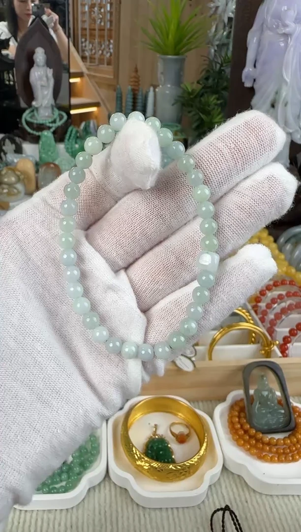 未镶嵌挂件翡翠手串