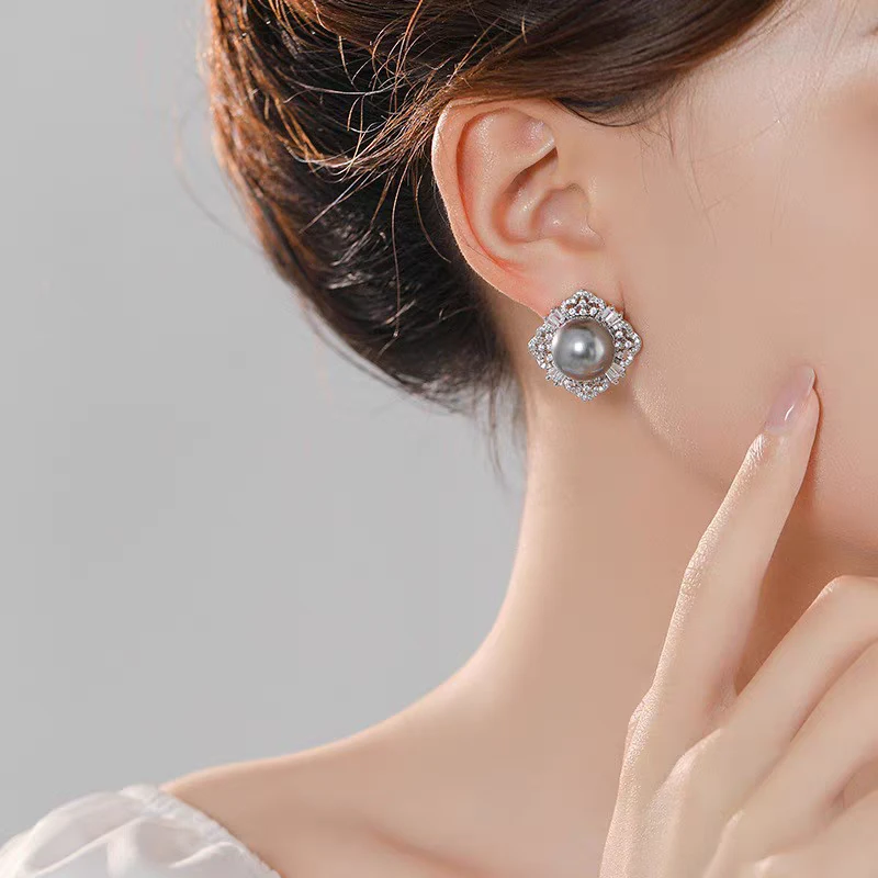 铜合金耳饰 微镶锆石几何菱形耳钉ins风洋气质耳环爆款百搭Y909