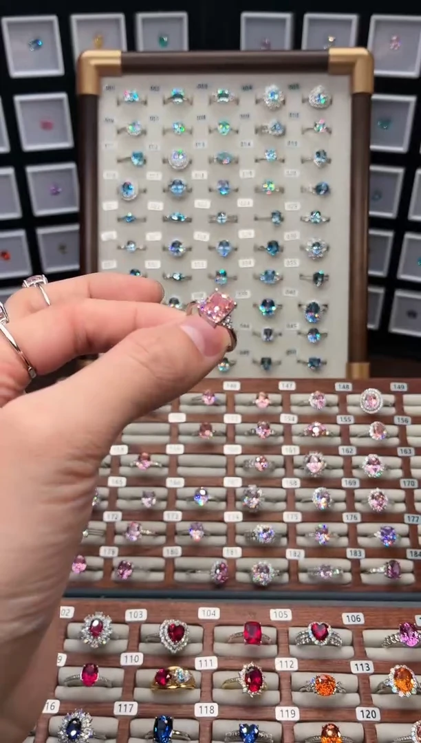 戒指彩色蓝宝石银S925镶嵌1888