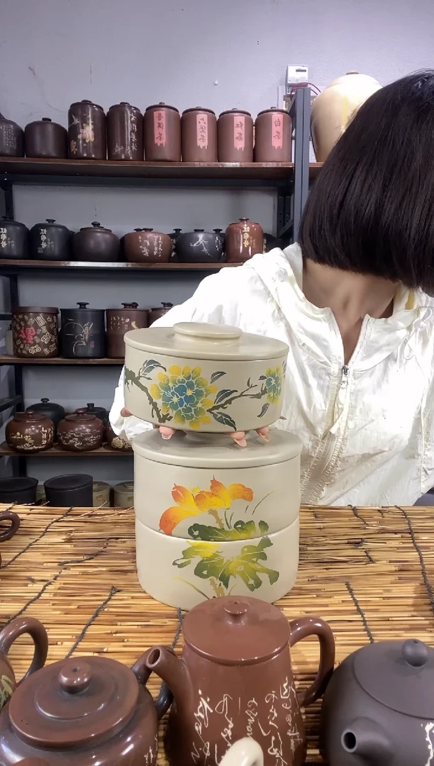 爱****葱建水紫陶手工彩填饼盒两个