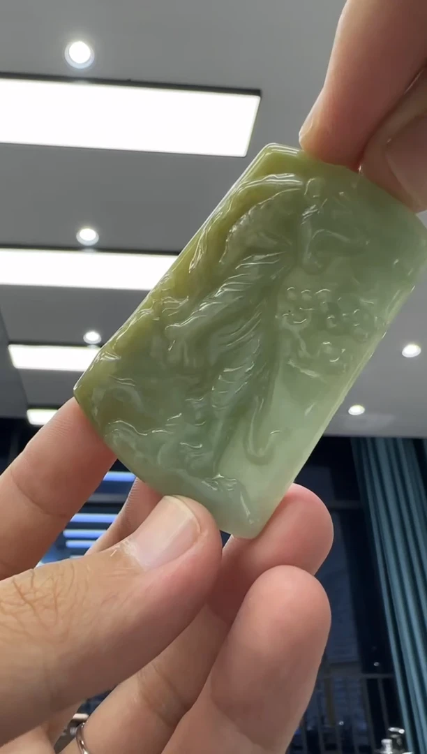 颈饰未镶嵌翡翠天然翡翠A货孤品一件