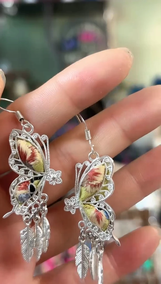 彩云南阁非遗老绣饰品342+