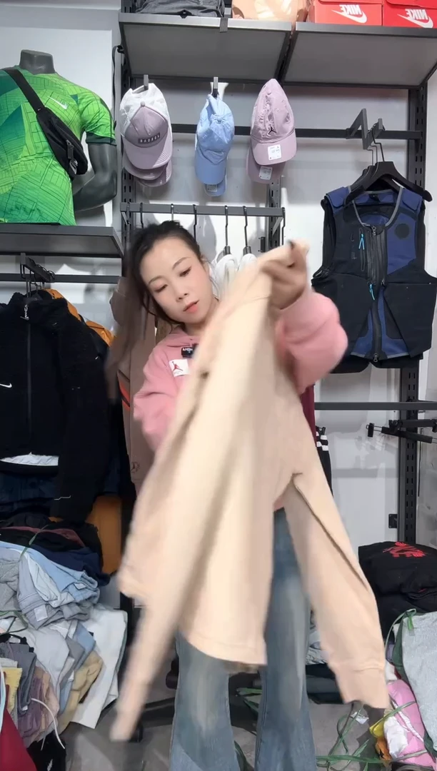 1202编码 瑕疵款直播间过款为准 尺码    身高