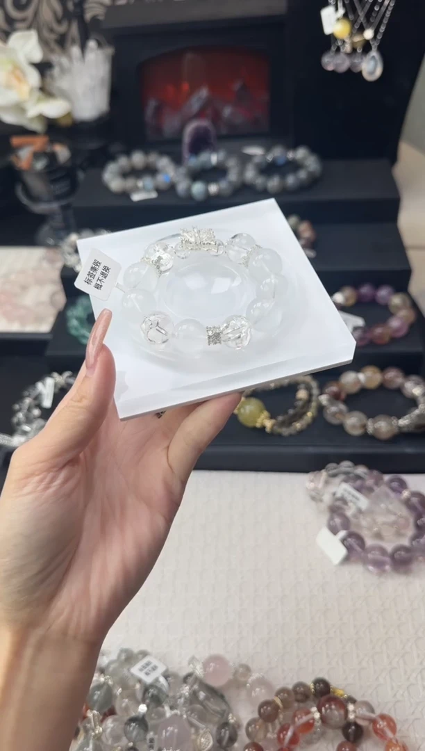 水晶手链未镶嵌天然水晶 多样性发其一