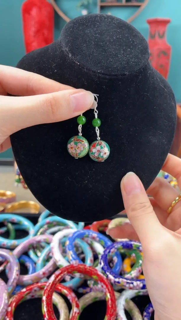 景泰蓝扁珠耳环一对