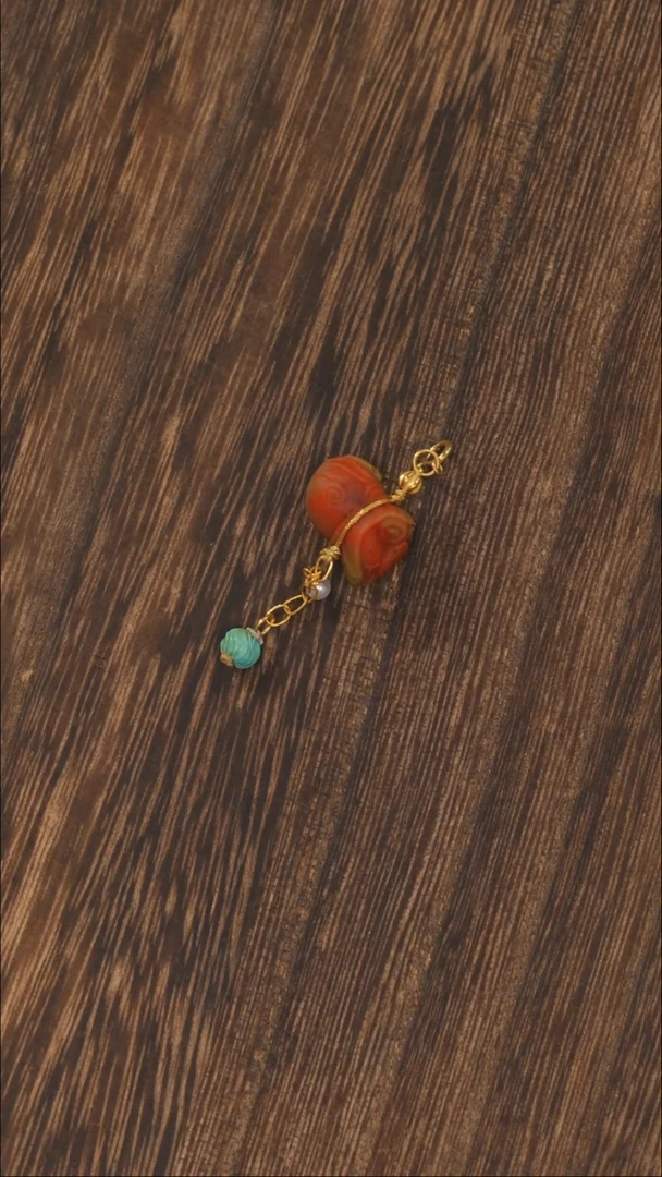 绿松石18K金镶嵌挂饰1