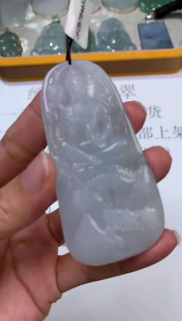 未镶嵌挂件翡翠302732    多人