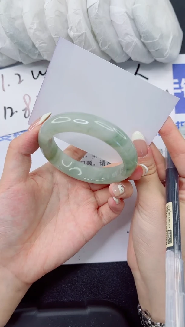 石英质玉手镯未镶嵌93-54