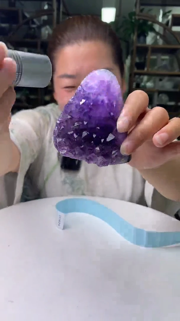 水晶珠宝半成品未镶嵌紫晶洞D624