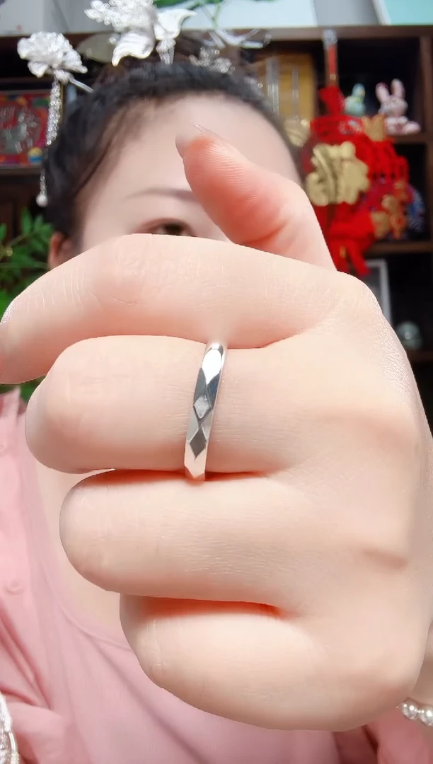 无足银菱型实心戒指