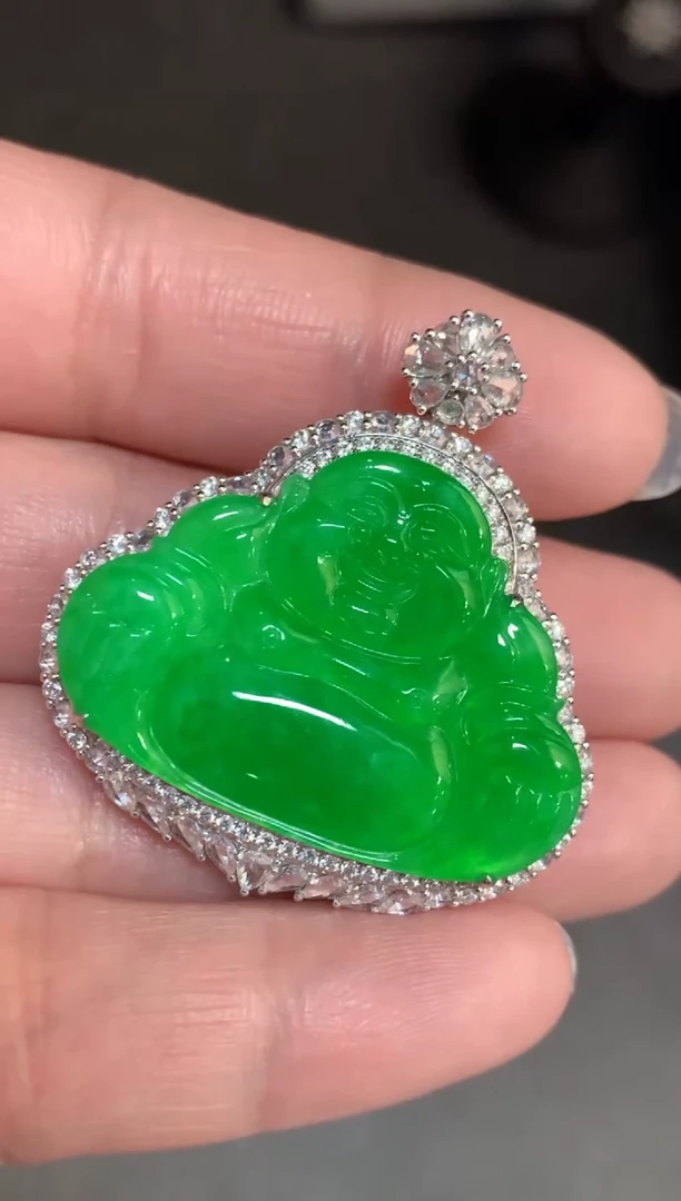 【闪购商品】翡翠颈饰18K金镶嵌高冰满绿阳绿弥勒佛